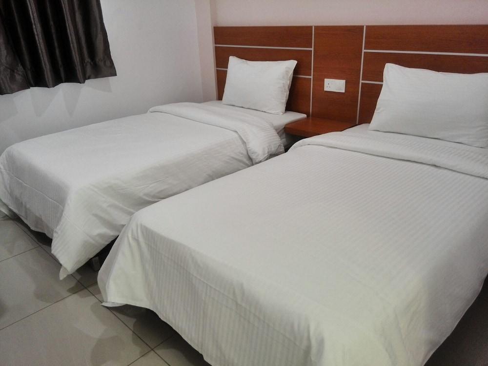 Dota Hotel Алор-Стар Екстер'єр фото